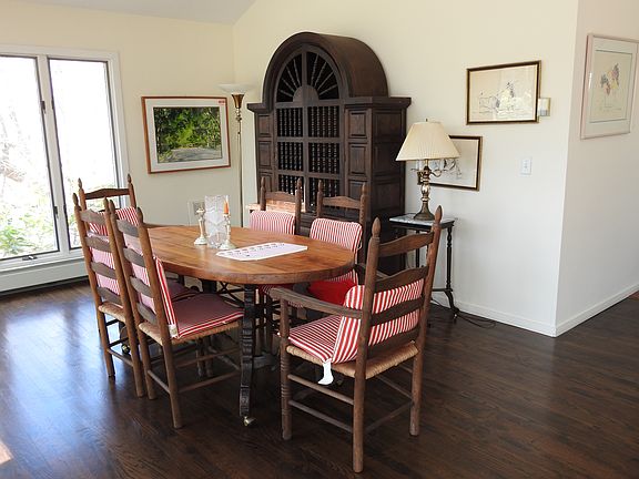 5th image of 5 Windwood Ct