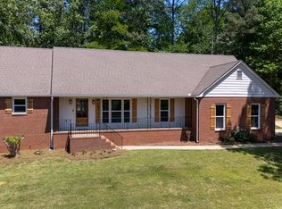 406 Ashford Cir, Lagrange, GA 30240