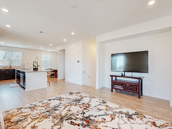 5th image of 20601 Oakglen Ln