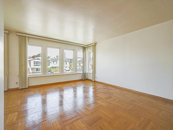 3rd image of 287 Saint Francis Blvd