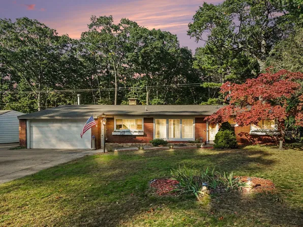 1856 Spencer Dr, Muskegon, MI 49441