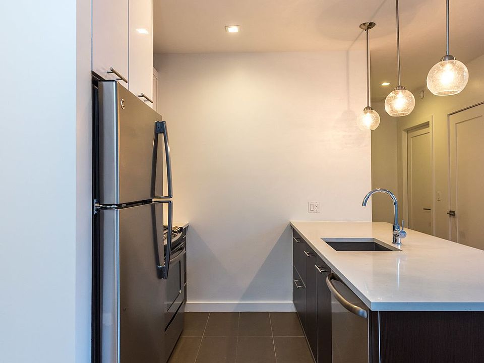 015_123_parkside_avenue_1b-14