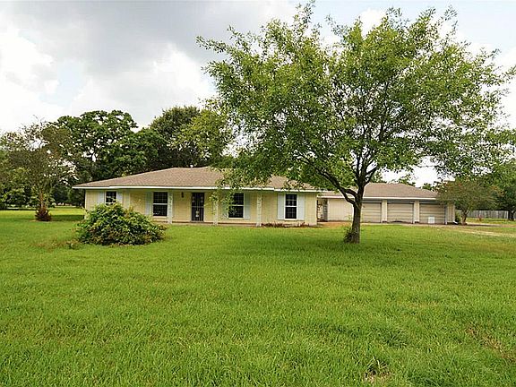 2nd image of 5024 Colonial Dr