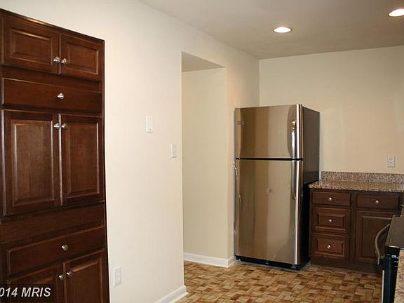 3rd image of 18750 Ginger Ct