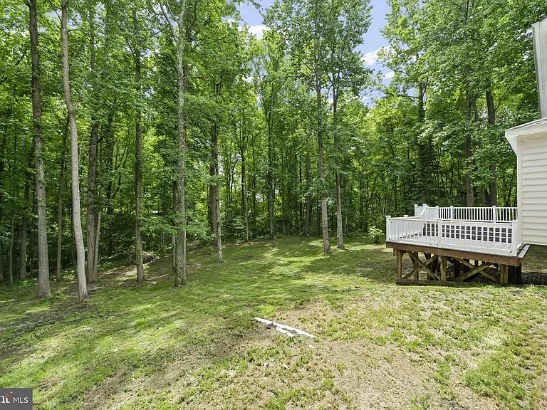 1525 Walters Ln — Photo 35