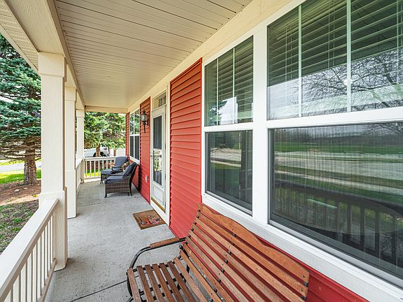 3rd image of 2868 Liberty Lakes Blvd