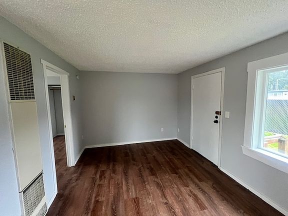 3rd image of 18703 1st Avenue Ct S Unit 4
