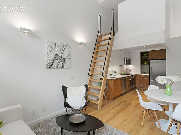 3rd image of 701 Union St APT 1A