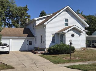 606 High St, Clinton, WI 53525