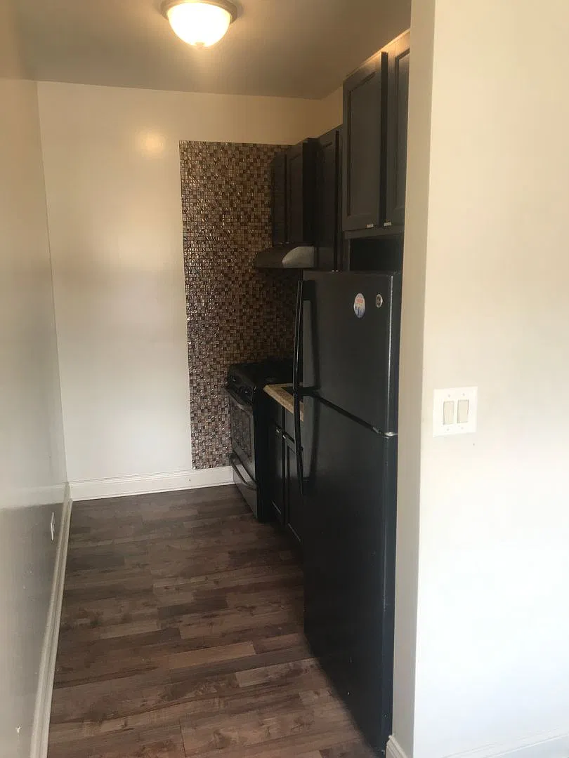 8000 Ashland Holdings LLC — Photo 2