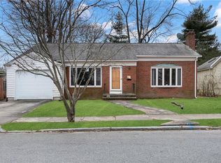 55 North Ave, Providence, RI 02906