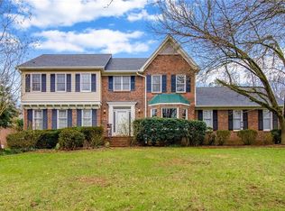2029 La Dora Dr, High Point, NC 27265