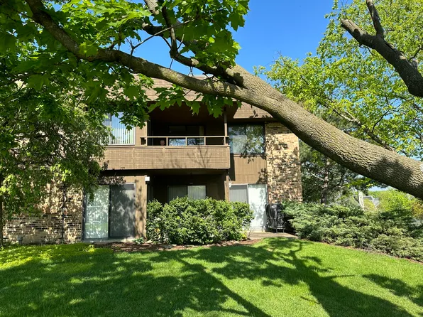 1365 N Sterling Ave #D215, Palatine, IL 60067