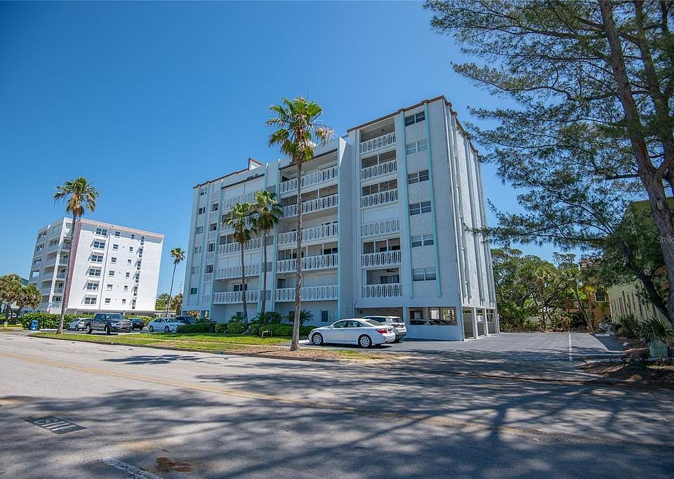 1st image of 403 Gulf Way APT 302