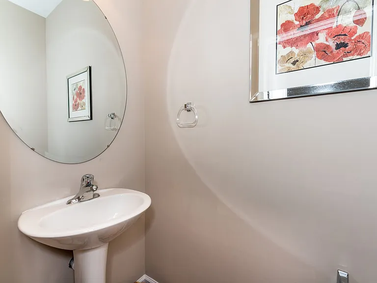 67 Katelyn Dr — Photo 12