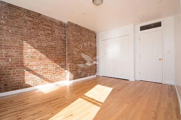 Rented by Red Sparrow Realty Group | media 31