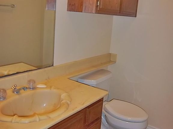 3rd image of 555 Evergreen St APT 9