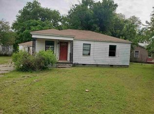 601 NE Carver St, Lawton, OK 73507