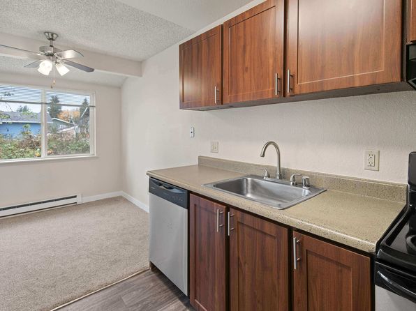 Brookstone Apartments | 3231 S 204th St, Seattle, WA