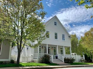 24 Maple St #24, Medfield, MA 02052