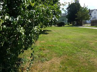 11R Cross St, Westerly, RI 02891