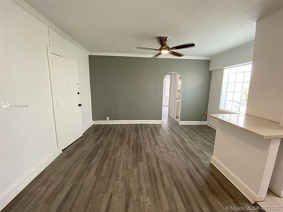 4th image of 1623 Lenox Ave APT 2
