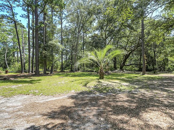 4th image of 41 Frog Hill Rd
