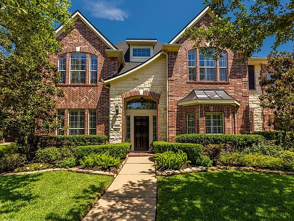3rd image of 2826 Taylorcrest