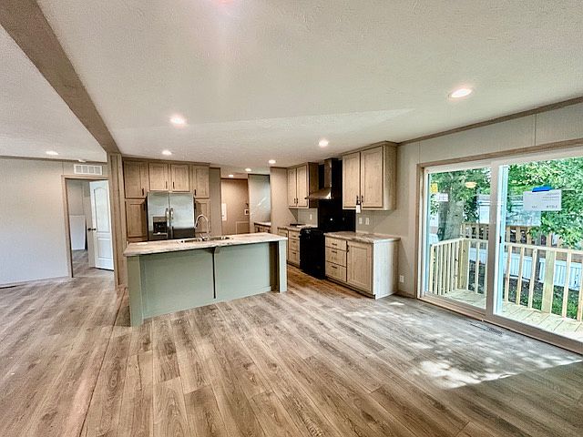 1st image of 112 Hidden Lake Dr #112