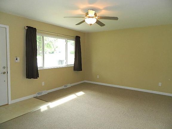 2nd image of 409 Monterey Dr