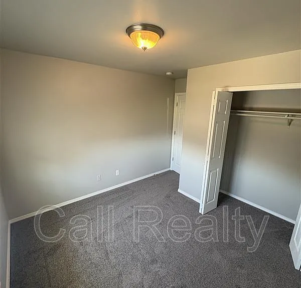 1814 N Arc St — Photo 7
