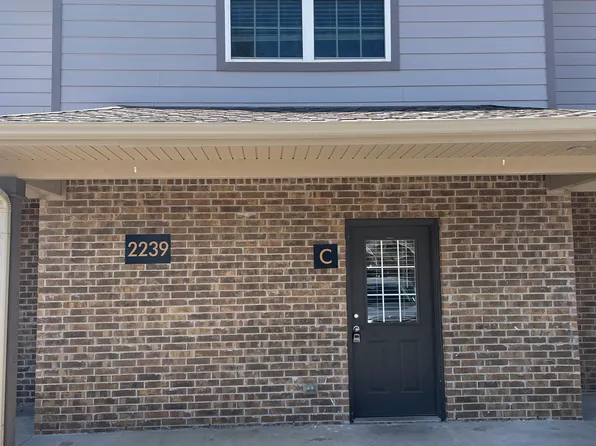 2239 Oriole St #C, Springdale, AR 72764