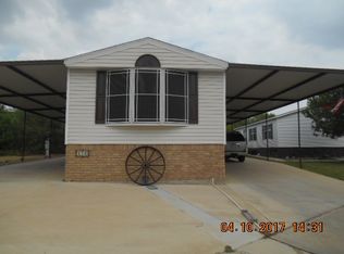 170 Sunshine Ln, Zapata, TX 78076