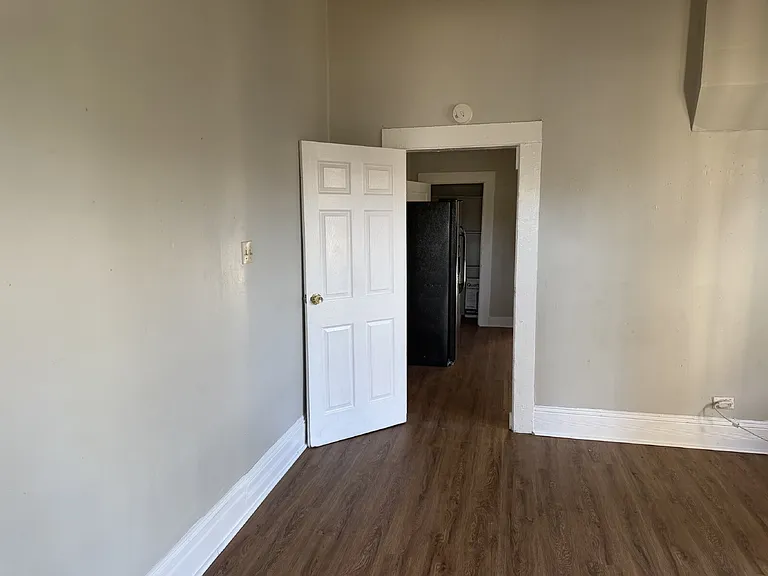 1750 E Commerce St — Photo 4
