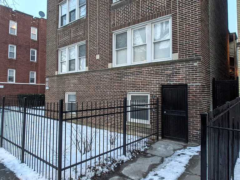 5029 N Harding Ave #3E — Photo 17