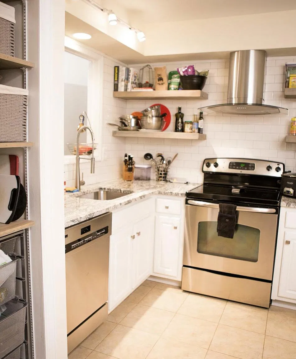 2 bed, 1050 sqft, $2,400 — Photo 4