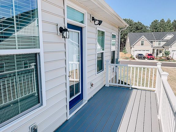 3rd image of 301 Mershon Way