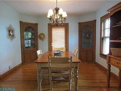 5th image of 232 Glenmont Ave