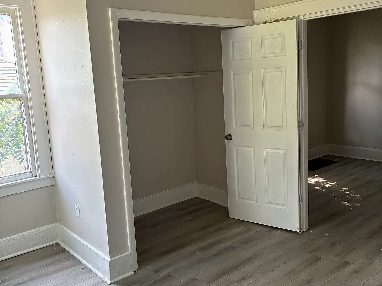 2 bed, 1100 sqft, $1,400 — Photo 3