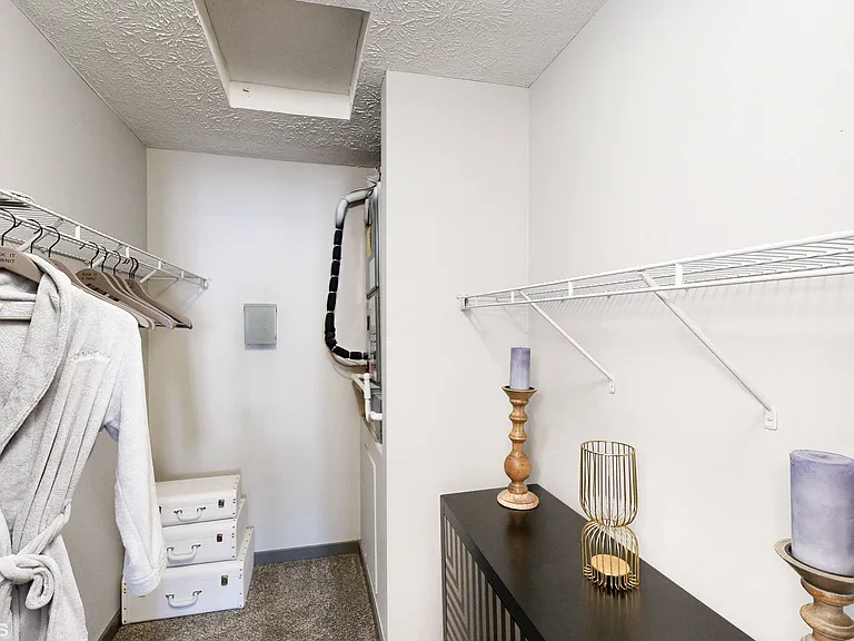 Silvertree at Little Turtle Apartments — Photo 7