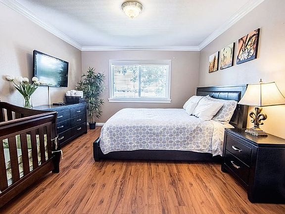https://www.housestay.com/entire-homeapt-in-anaheim