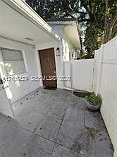 5712 Hollywood Blvd #3
