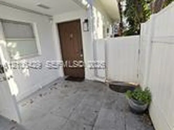 5712 Hollywood Blvd, Hollywood, FL