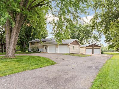 2213 Baker Trl, Faribault, MN, 55021
