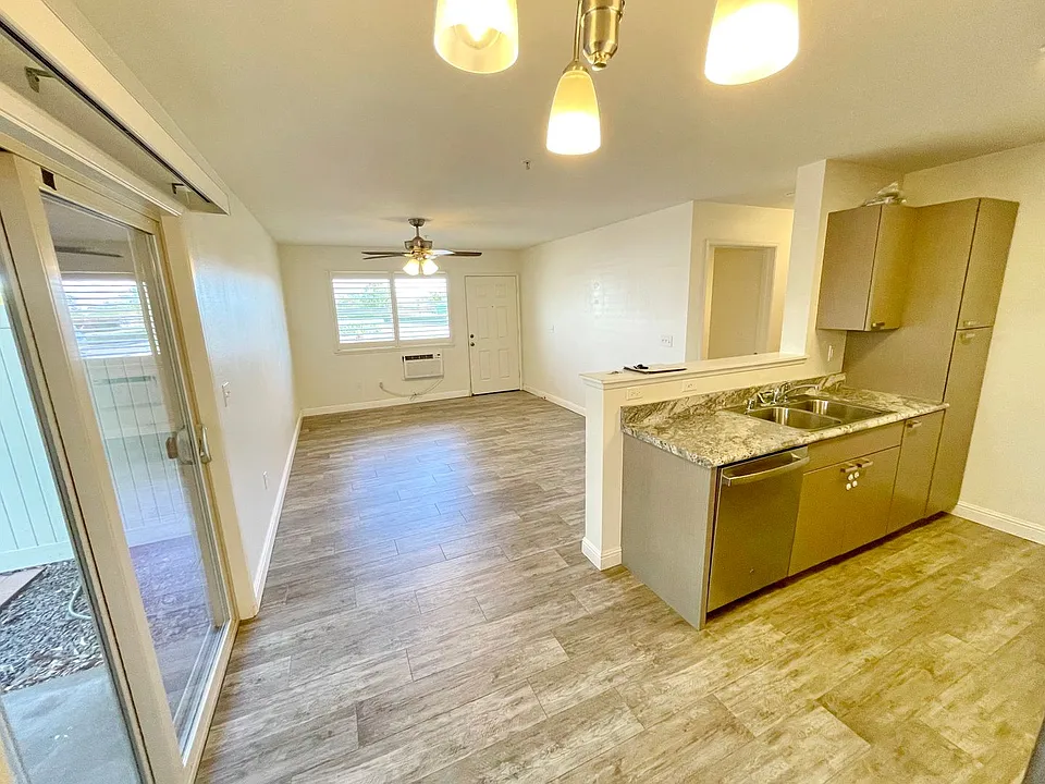 62 Kihalani St #901