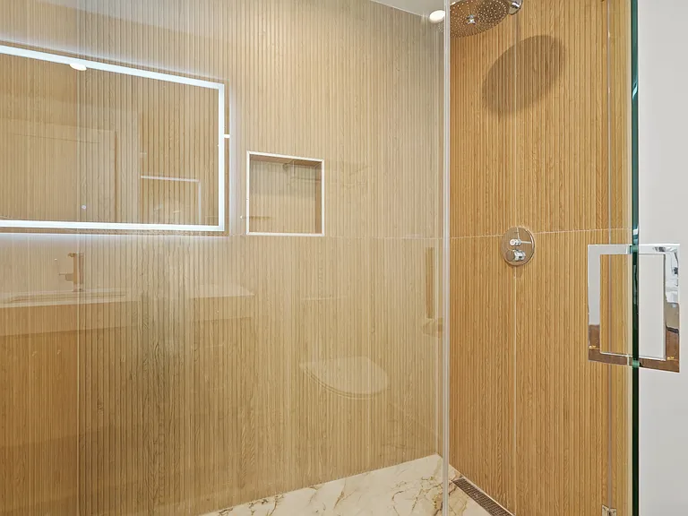 1188 King St #103 — Photo 24