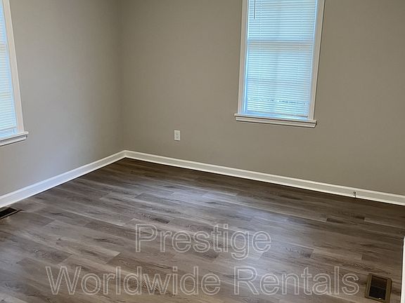 4th image of 4708 11th Ave