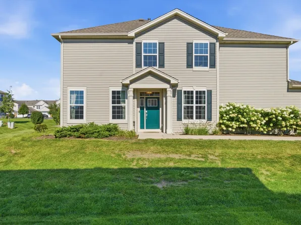 1867 Wren Rd, Yorkville, IL 60560