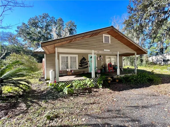 121 Thornton Ln, Brunswick, GA 31525