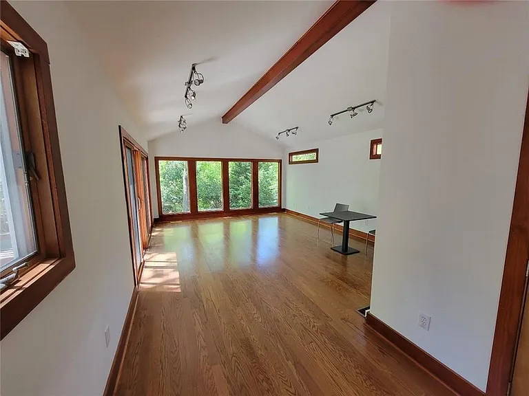 404 Emory Dr NE — Photo 15